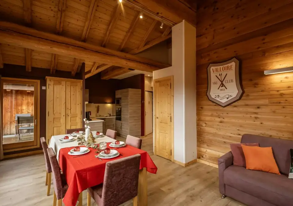 Adrien-Valloire-Apt 9 (9).webp