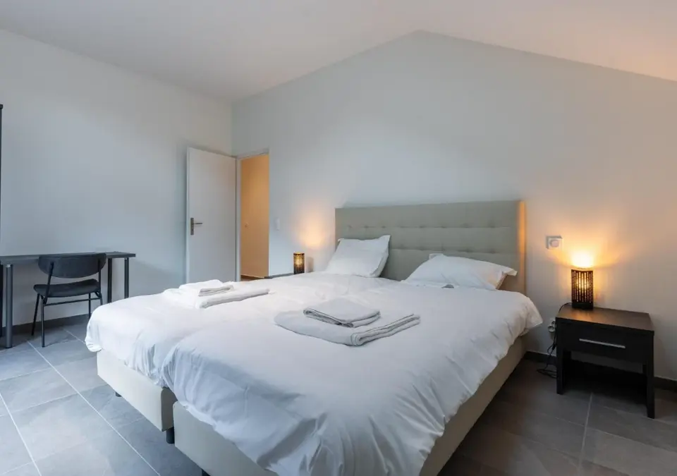 Meri-Bellcombe-Brides les Bains-Typical 2 bed 5 duplex (6).webp