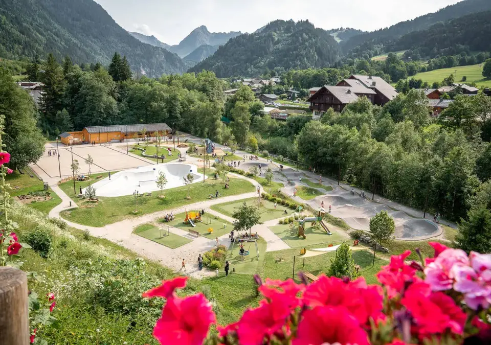 Les Contamines-Games area.webp