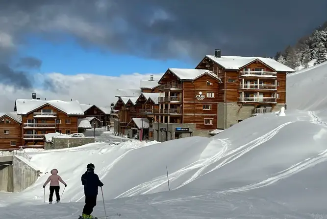 White Pearl-La Plagne (©M.Frazer).webp