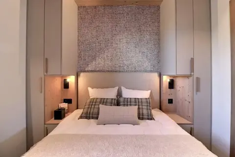 Bedroom La Tania Development Peak Retreats 1527X1080