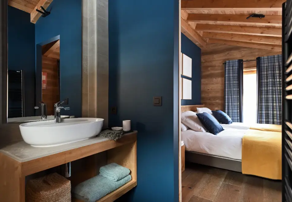 Chalet Fabriel, Montgenevre (self catered chalet) - Twin bedroom