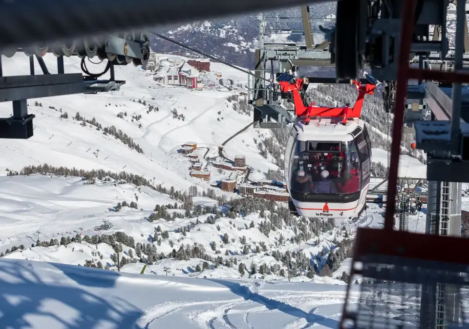 La Plagne Centre Funiplagne cable car (©p_augier).webp