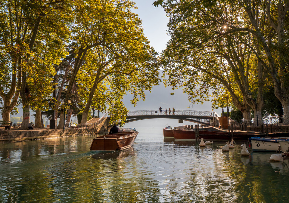 Lake Annecy (3).JPG
