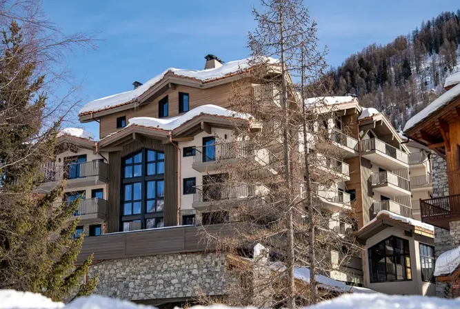 Izia-Val d'Isere-Exterior (5) (1).webp