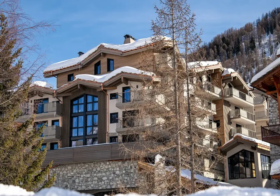 Izia-Val d'Isere-Exterior (5) (1).webp