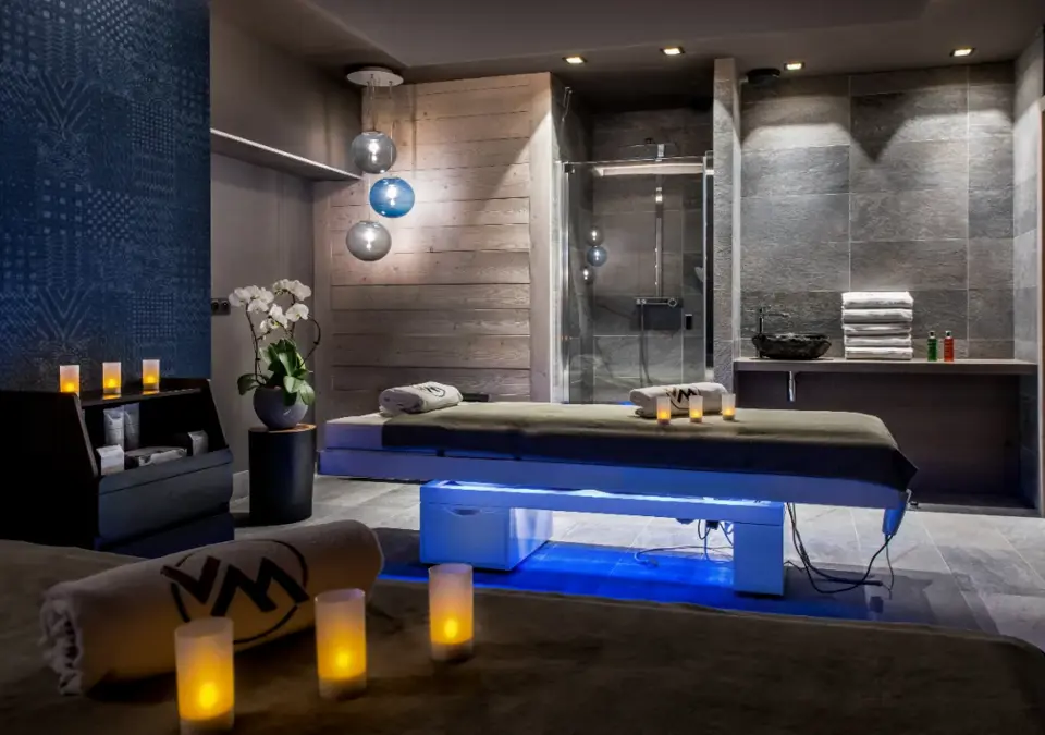 Skadi-Val d'Isere-Treatment room.webp