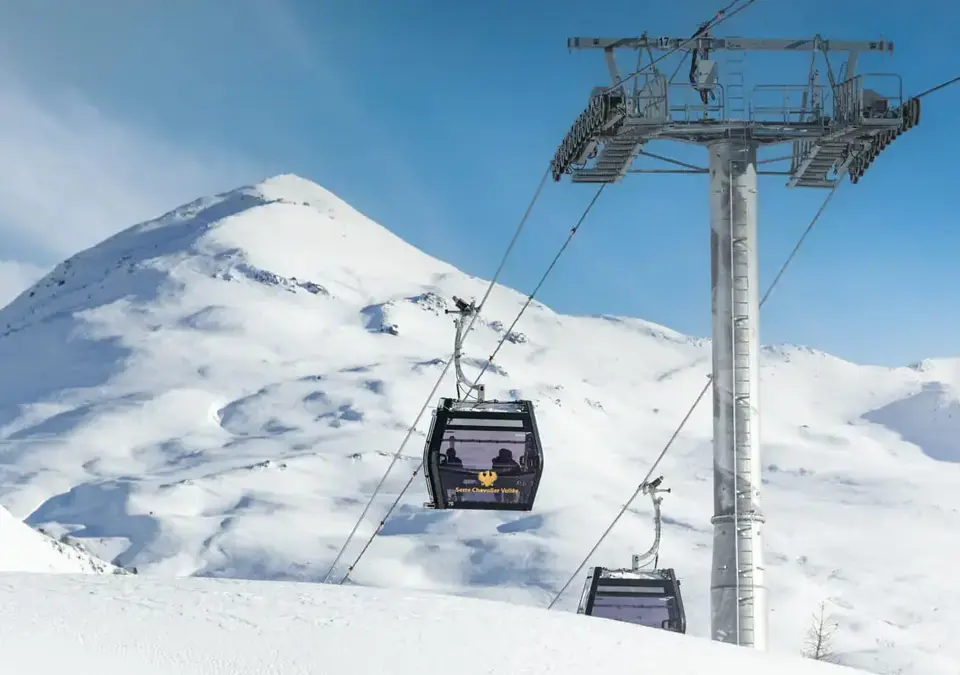 Serre Chevalier gondola (2).webp