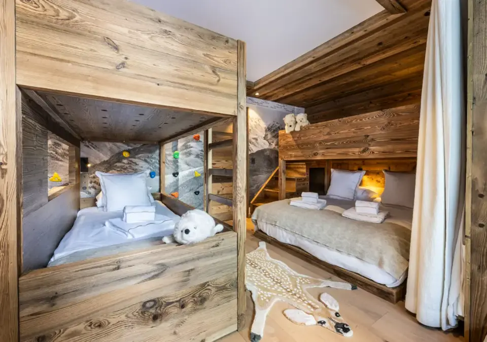 Silverstone_7_Chalet 7 (P.Gal) (1).webp
