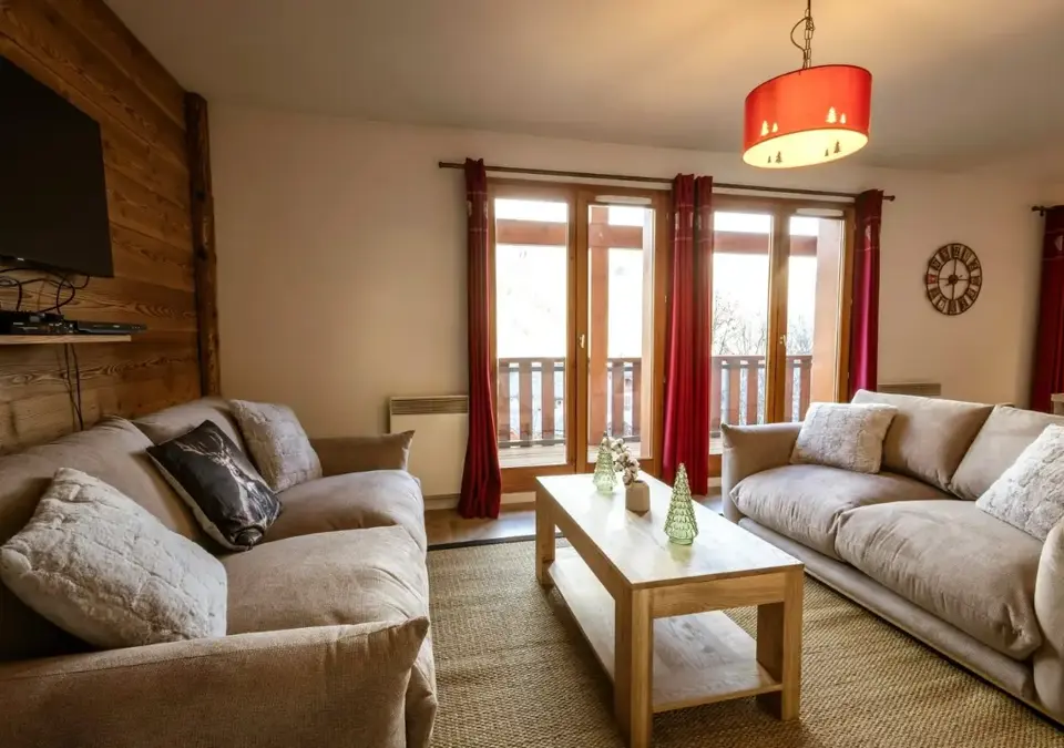 Adrien-Valloire-Apt 5 (7).webp