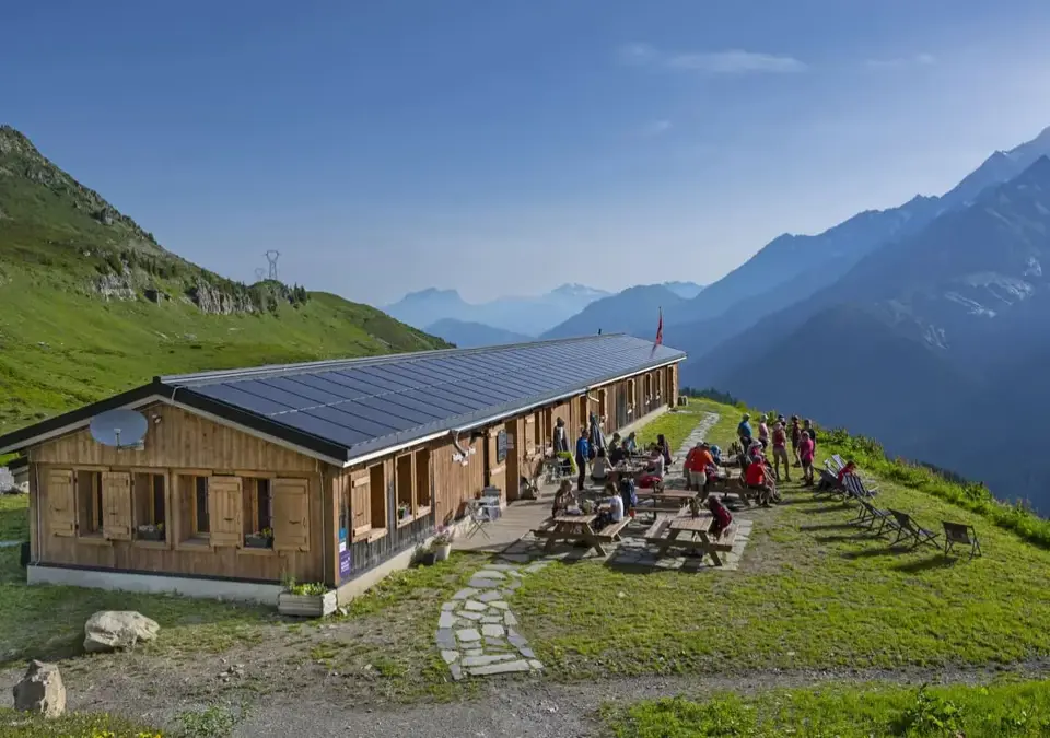 Les Contamines-Mountain refuge.webp