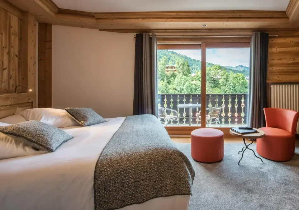 Hotel Le Petit Dru-Morzine-Typical room (2).webp