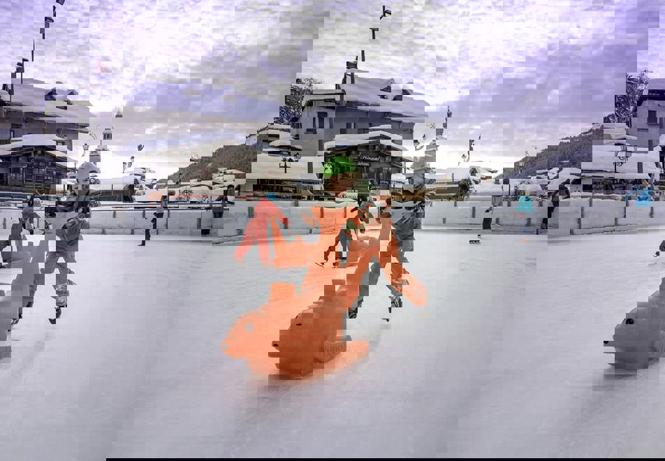 Ice skating in Megeve