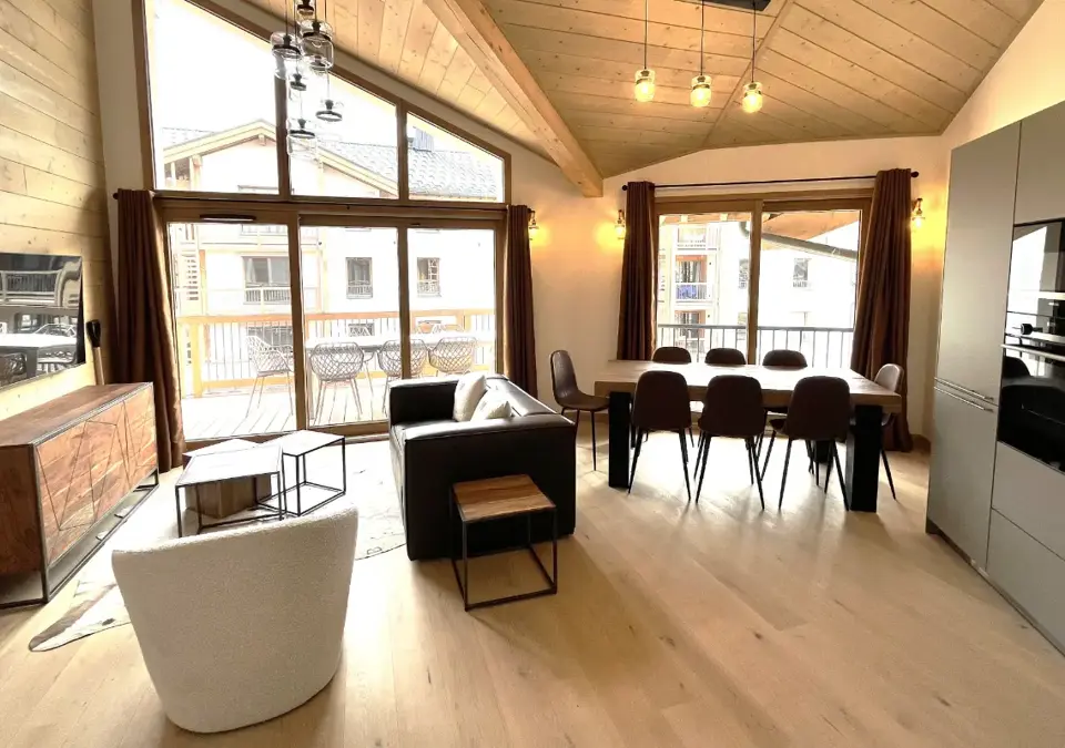 Phoenix-Alpe d'Huez-Typical C building apartments (11).webp