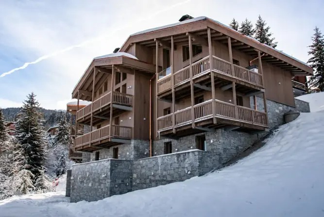Yellowstone Lodge-La Tania-Exterior (2).webp