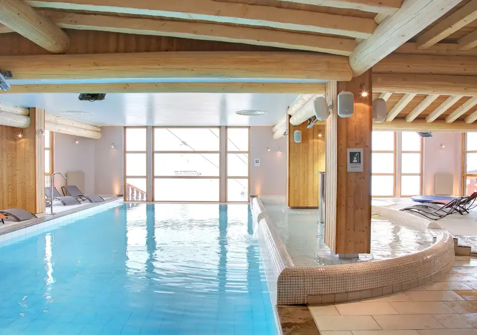 Les Balcons Platinium-Val Thorens-Indoor pool (2).webp