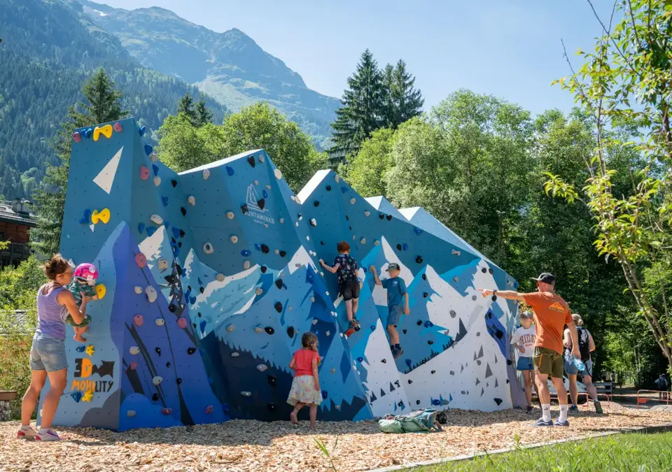 Les Contamines-Climbing wall.webp