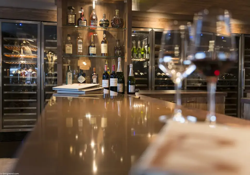 Le Taos-Val Thorens-Bar (©Studio_Bergoend).webp