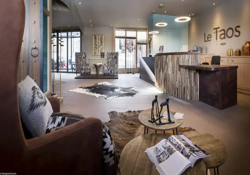 Le Taos-Val Thorens-Reception (©Studio_Bergoend).webp