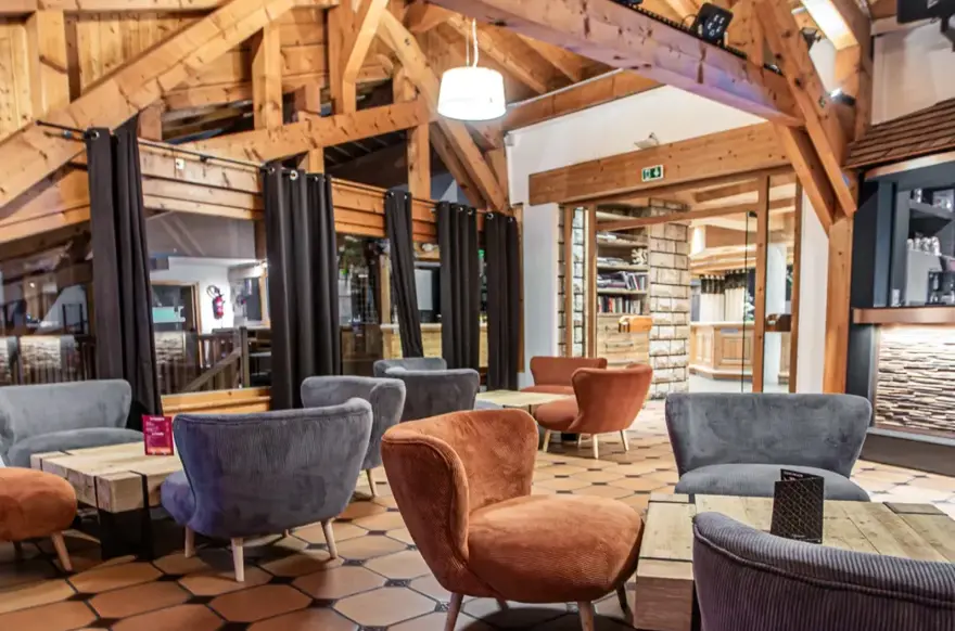 Hotel Le Cret-Morzine-Bar lounge.webp