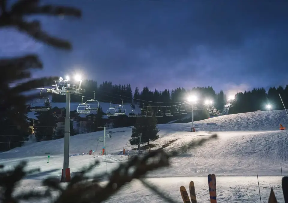 Manigod night skiing (3).webp