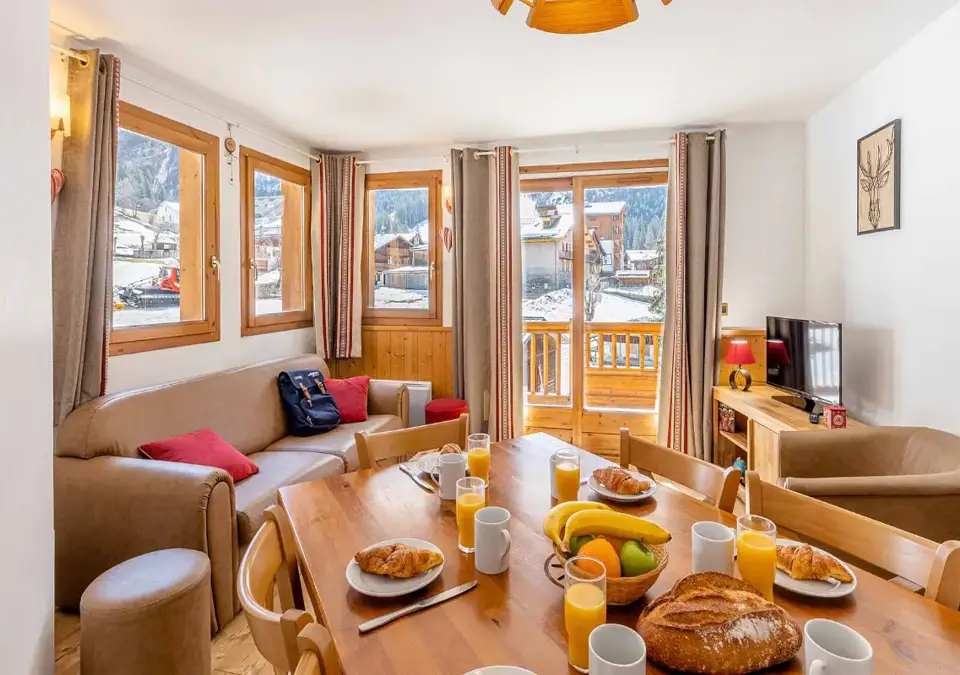 Les Jardin de la Vanoise-Pralognan-Typical 2 bedroom alcove 8 (4).webp
