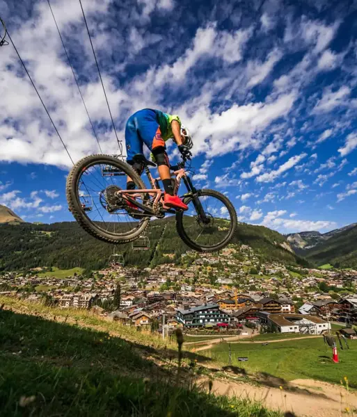SUMMER HEADER-Morzine bike park-2000px.webp