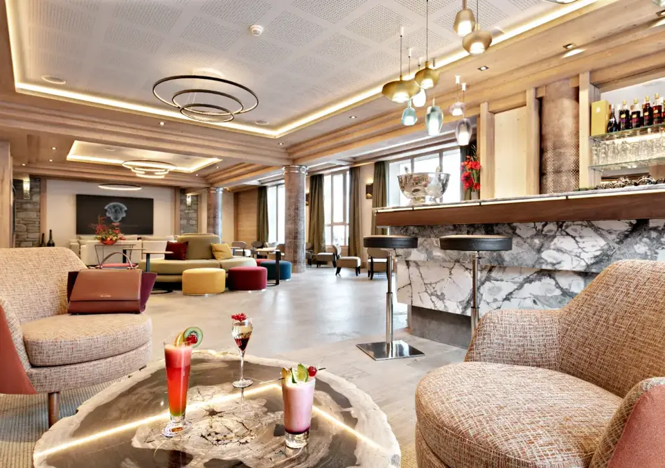 Anitea-Valmorel-Reception lounge (1).webp