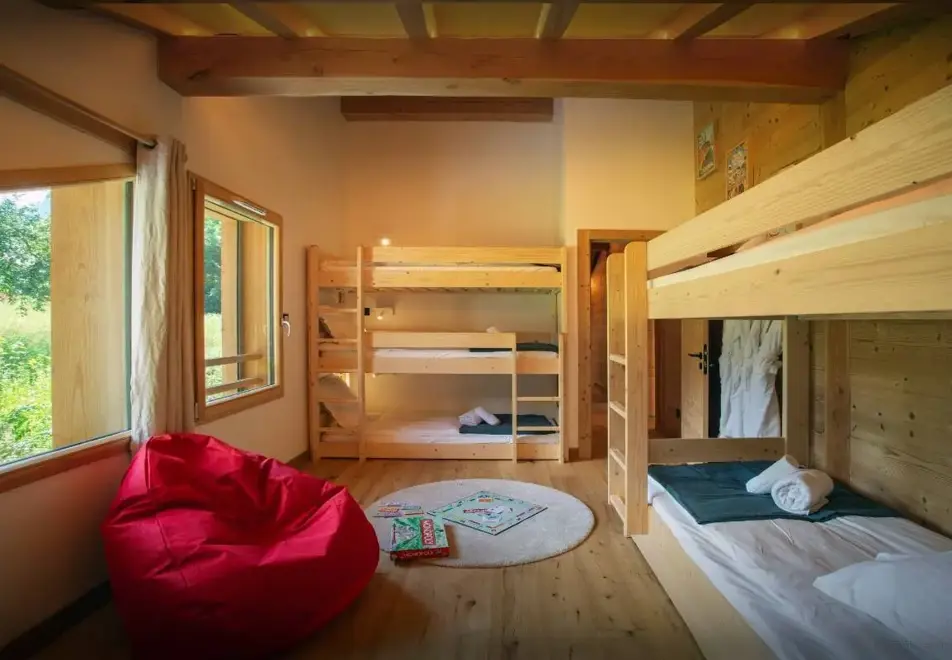 Chalet Lezopea, Samoens (self catered chalet) - Bunk room