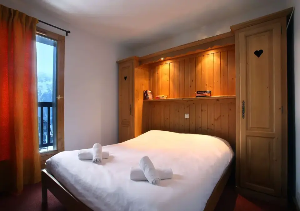 Chalet des Neiges-Oz 3300-4 bed (2).webp