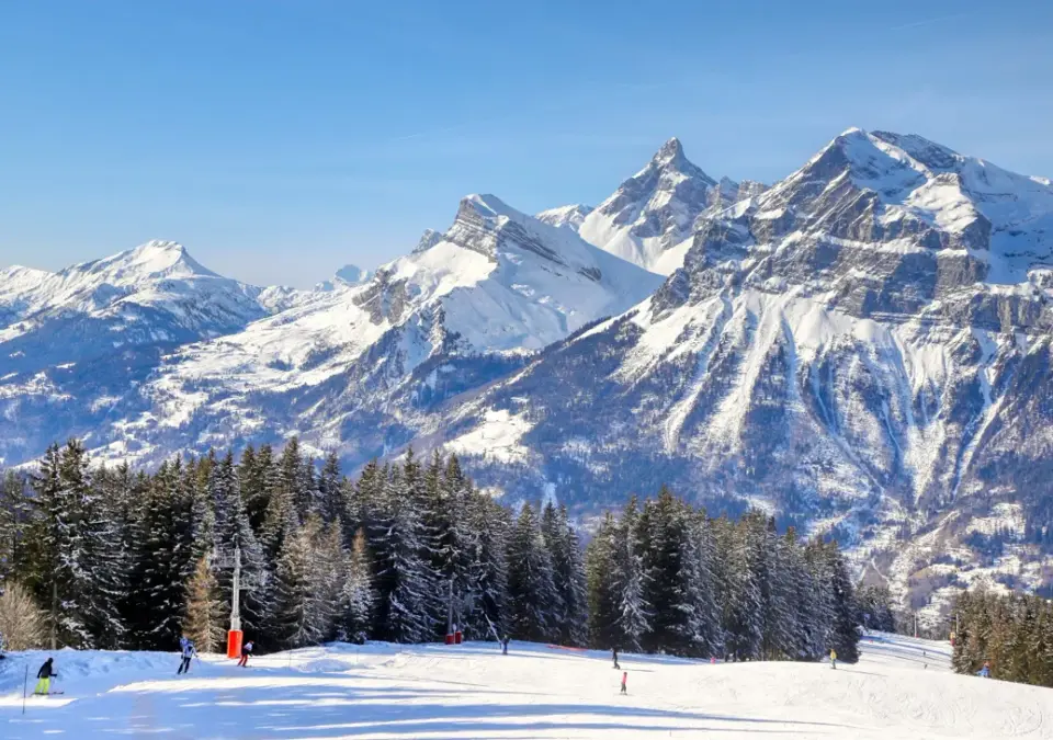 Les Carroz d'Araches ski slopes (Bouilleurdephoto) (2).webp