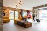 Samoens Village-Reception lounge (©ManuReyboz) (1).webp (1)