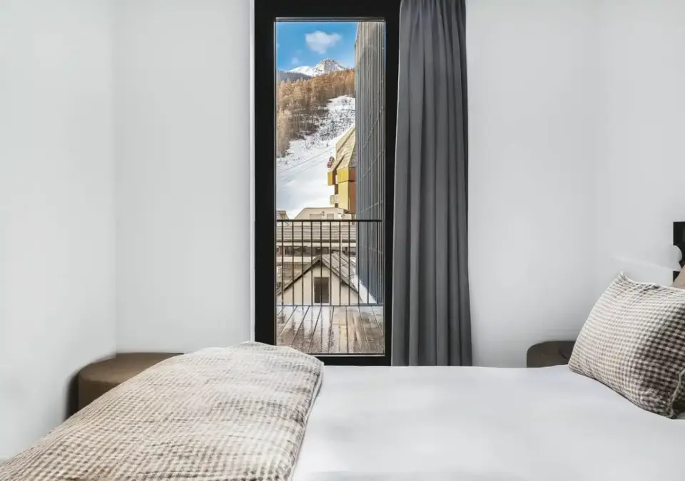 Grand Hotel-chalet junior (2).webp