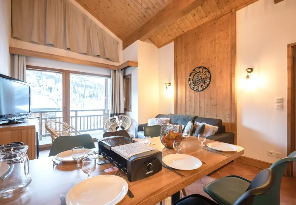 Hameau des Airelles, Montgenevre (self catered apartments) - Typical 3 Bed (©Manureyboz)