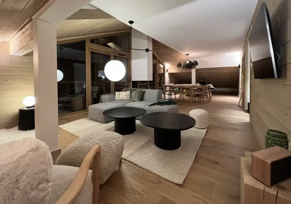 Phoenix-Alpe d'Huez-Typical B building apartments (17).webp