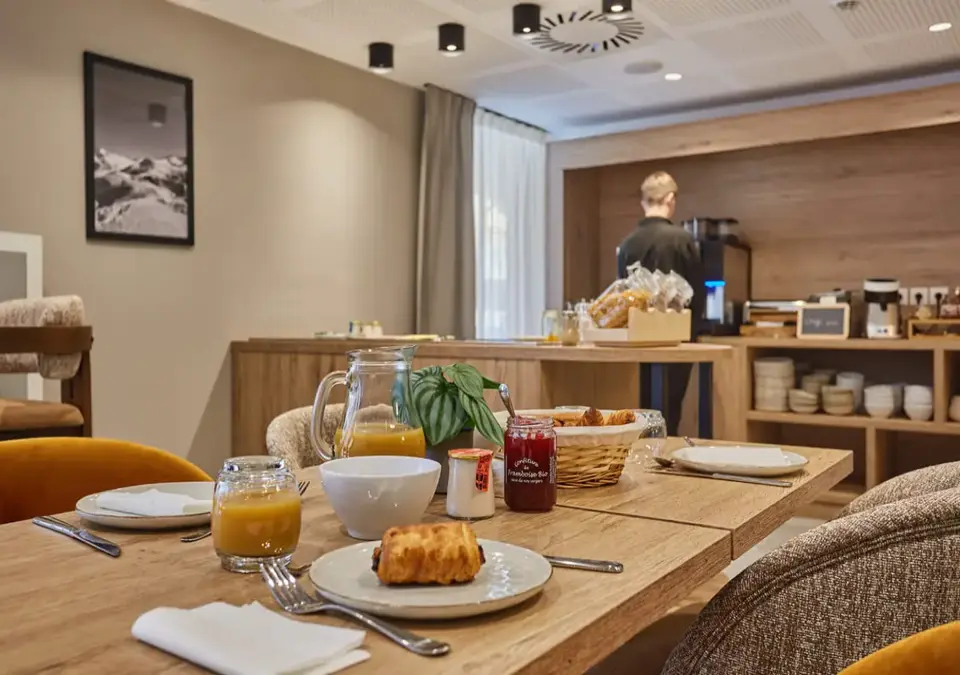 Le Mont d'Auron-Auron-Breakfast room (2).webp