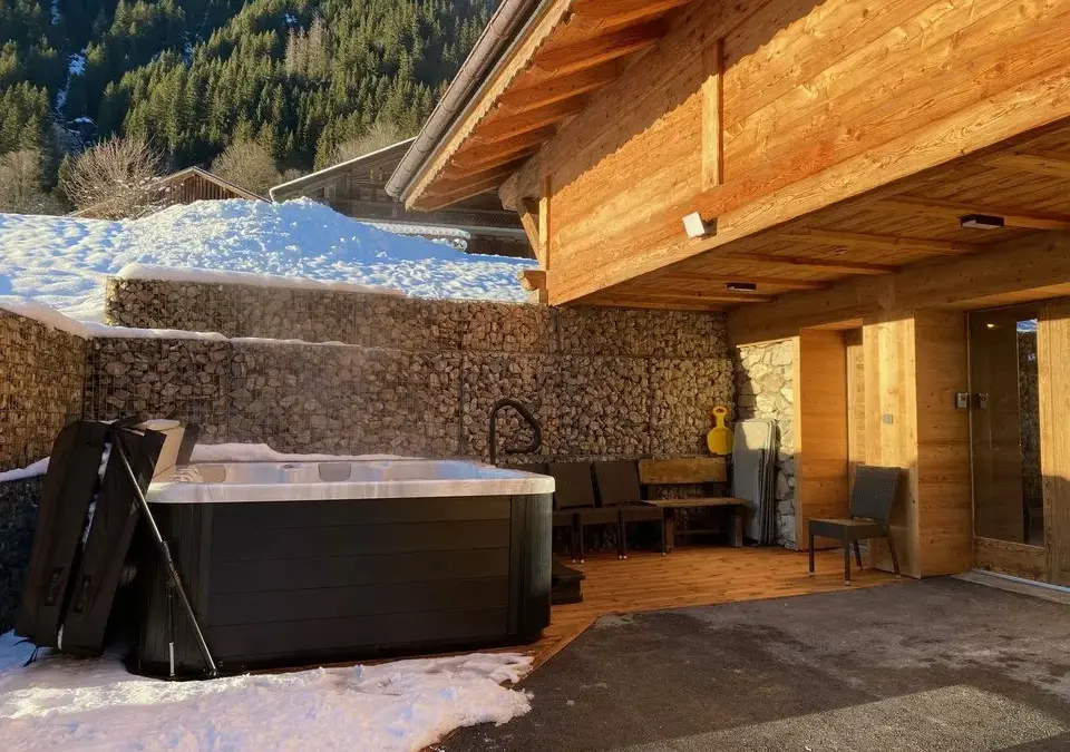 Le Bon Vieux Temps-Chatel-Hot tub (1).webp