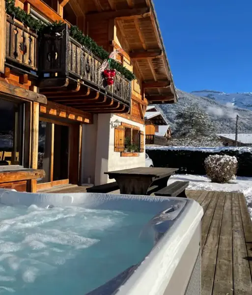 Chalet Arnica, Samoëns (self catered chalet) - Outdoor private hot tub