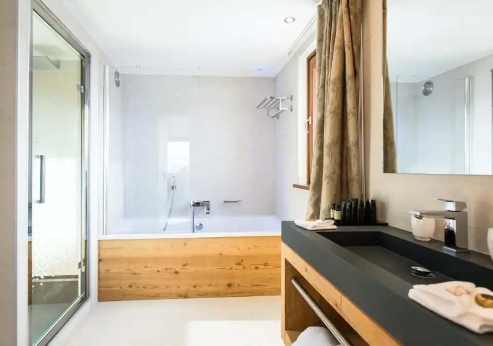 Daria-I Nor-Alpe d'Huez-Typical room styles (©Thierry Malty) (2).webp