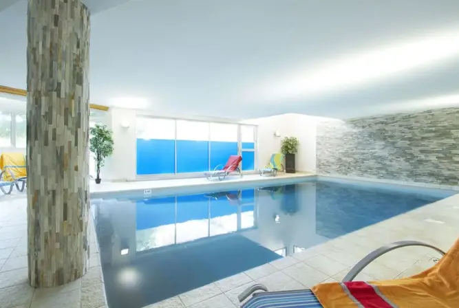 Le Village-Notre Dame de Bellecombe-Indoor pool.webp