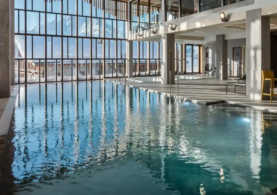 Alparena-La Rosiere-Indoor pool (©manureyboz) (2).webp