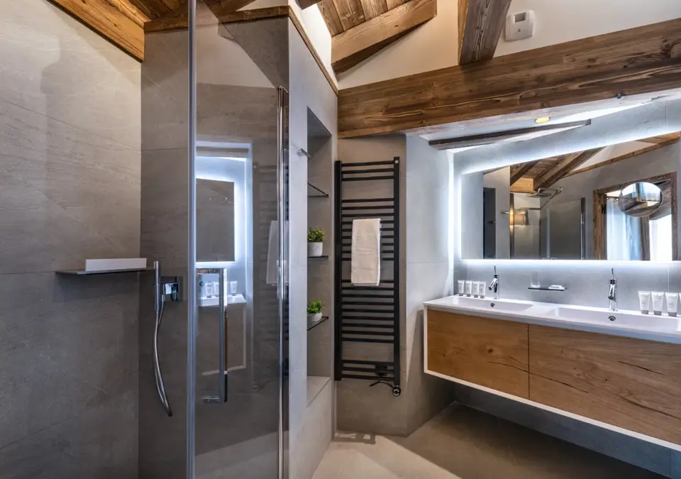6-Alaska Lodge-Val d'Isere (13).webp