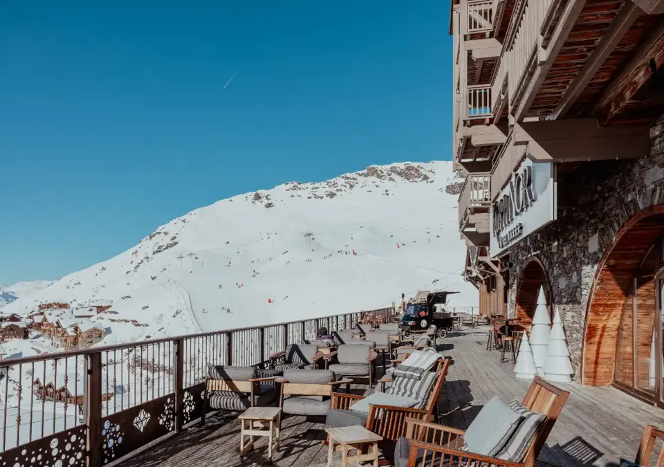 Koh-I Nor-Val Thorens-Terrace (©Norman Giry) (1).webp