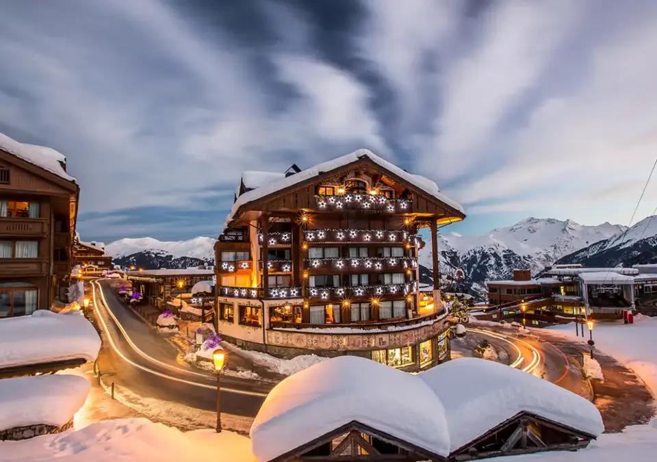 Courchevel ski resort (2).webp