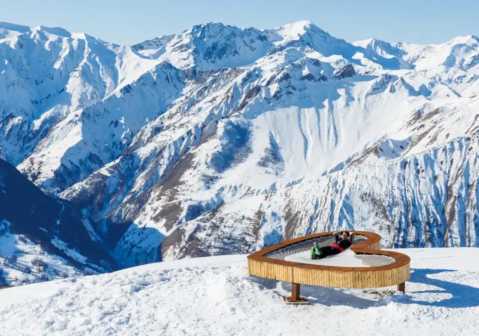 Meribel heart hammock.webp
