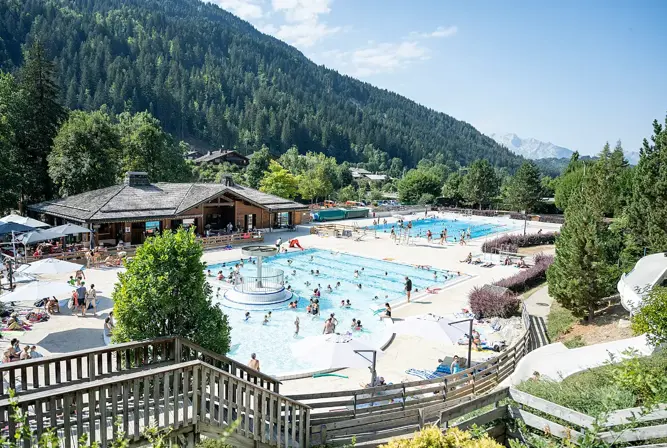 Le Grand Bornand outdoor pool (3).webp
