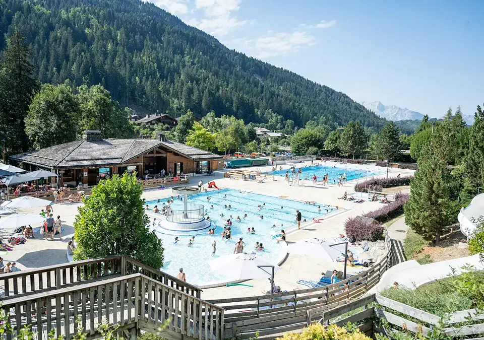 Le Grand Bornand outdoor pool (3).webp