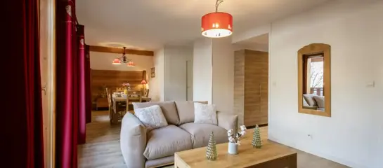 Number 5 **** (c.96m2) sleeps 6-8: