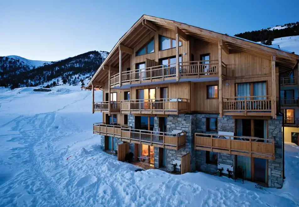 Hameau des Airelles, Montgenevre (self catered apartments)