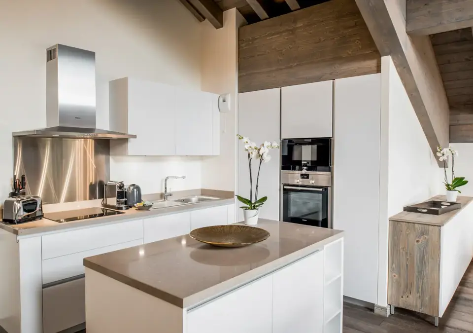 D10-Courchevel-Mammoth Lodge (1).webp